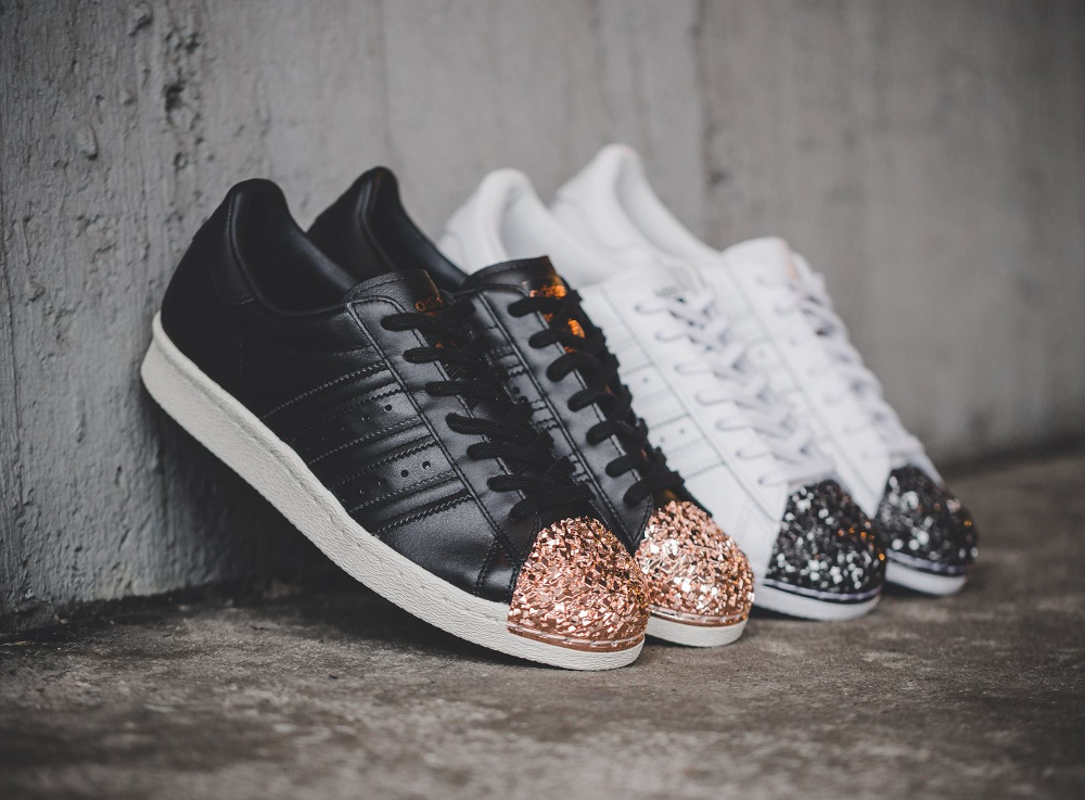 acerca de Innecesario masilla Zapatillas De Deporte Negras Con Puntera Metalizada En Cobre Superstar De Adidas  Originals ASOS | sptc.edu.bd