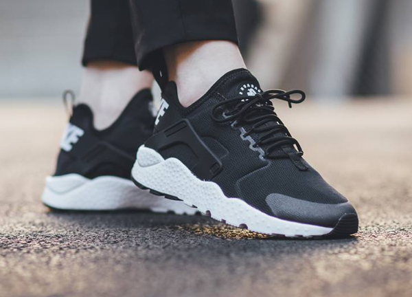 nike air huarache run ultra femme jaune